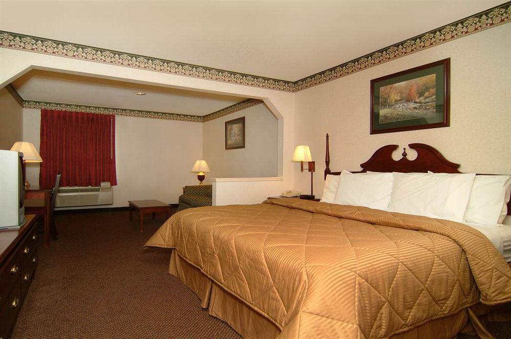Quality Inn & Suites Pine Bluff Quarto foto